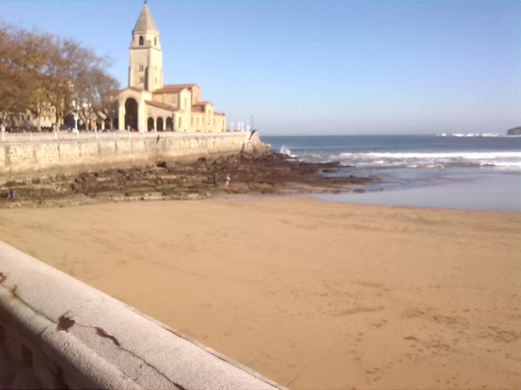 Hospedaje Covadonga Gijon Luaran gambar